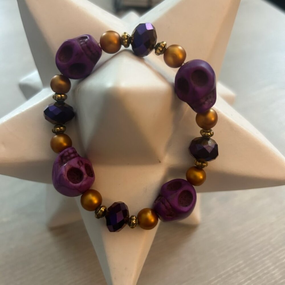 Fashion Jewelry - Purple Skull stretch Bracelet